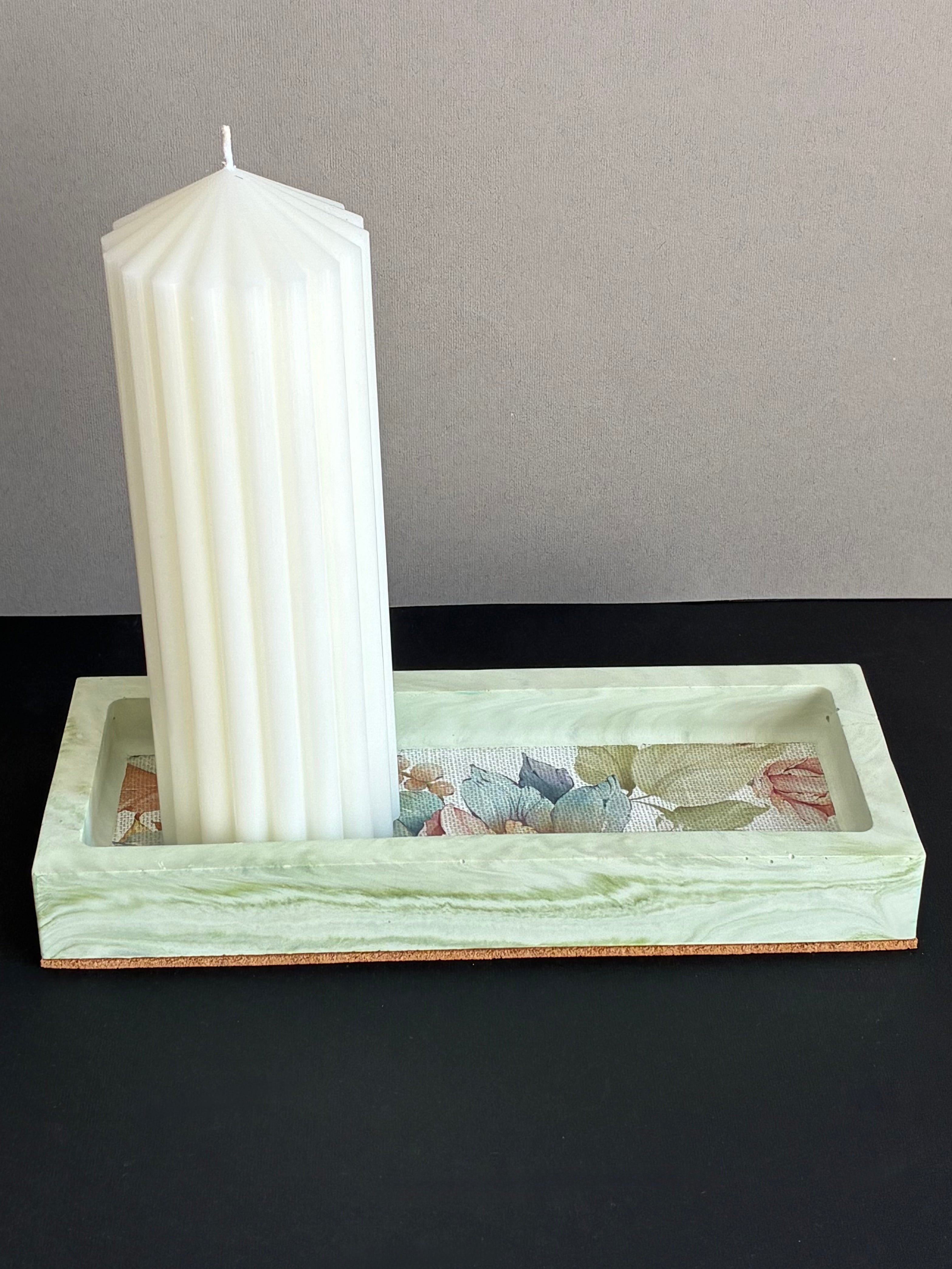 The Petit Gift Box