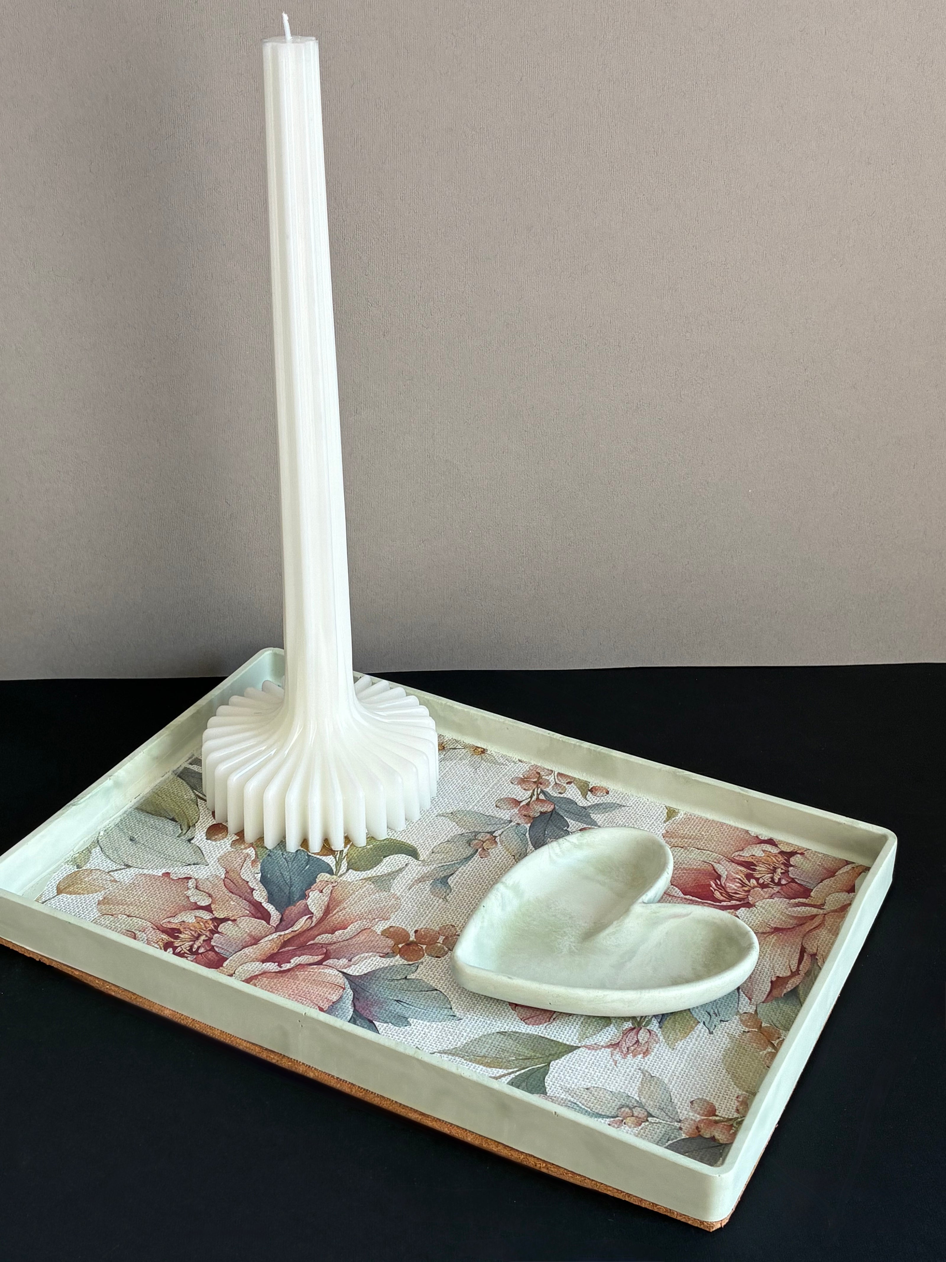 The Sculpted Gift Box
